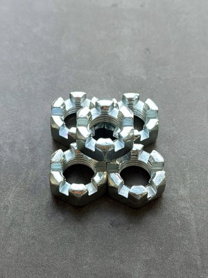 Гайка корончатая, прорезная низкая М16 DIN 937