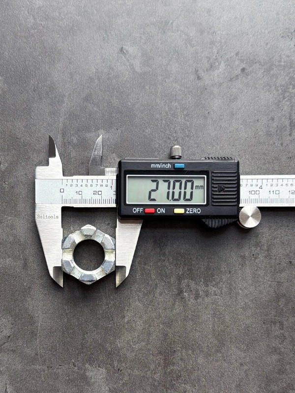 Гайка корончатая, прорезная низкая М18 DIN 937