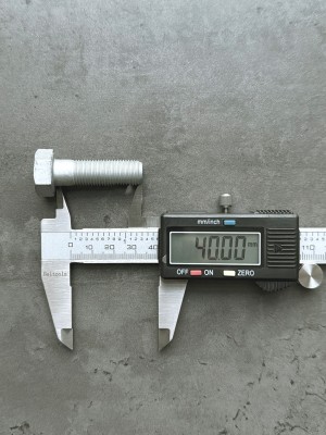 Болт М12х40 1/42747/31