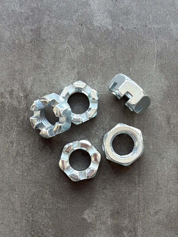 Гайка корончатая, прорезная низкая М12х1,25 ГОСТ 5919-73, класс прочности 8, покрытие цинк