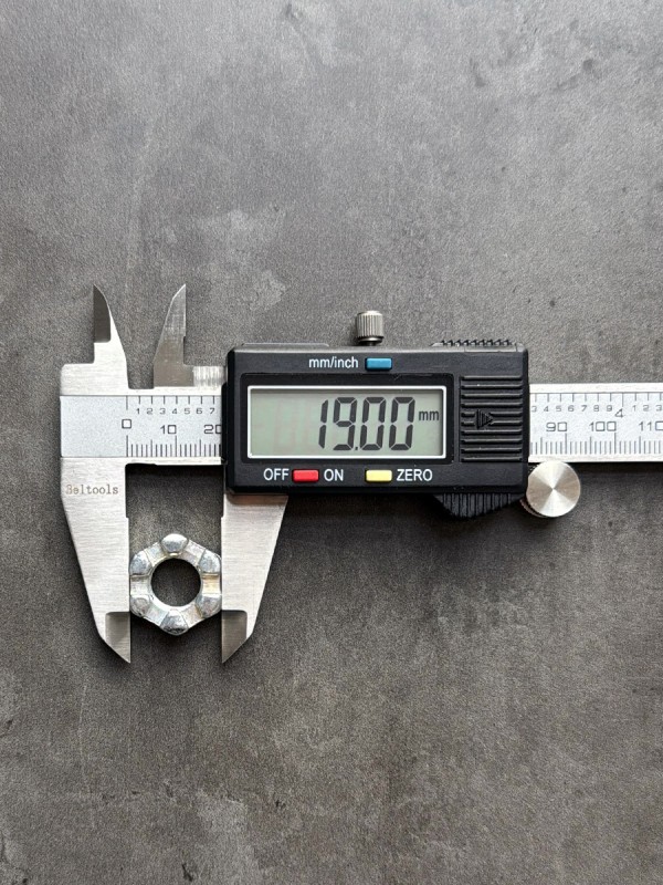 Гайка корончатая, прорезная низкая М12х1,25 DIN 937